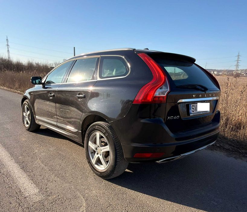 Volvo XC60 Summum D5 215CP Automat | Piele | Trapă | TVA deductibil
