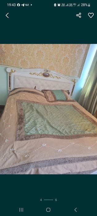 Продам спальный гарнитур