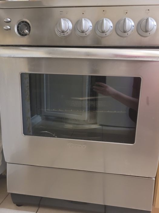 Продам газовую плиты
