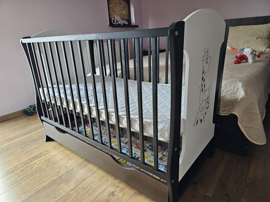 Patut copil productie Polonia