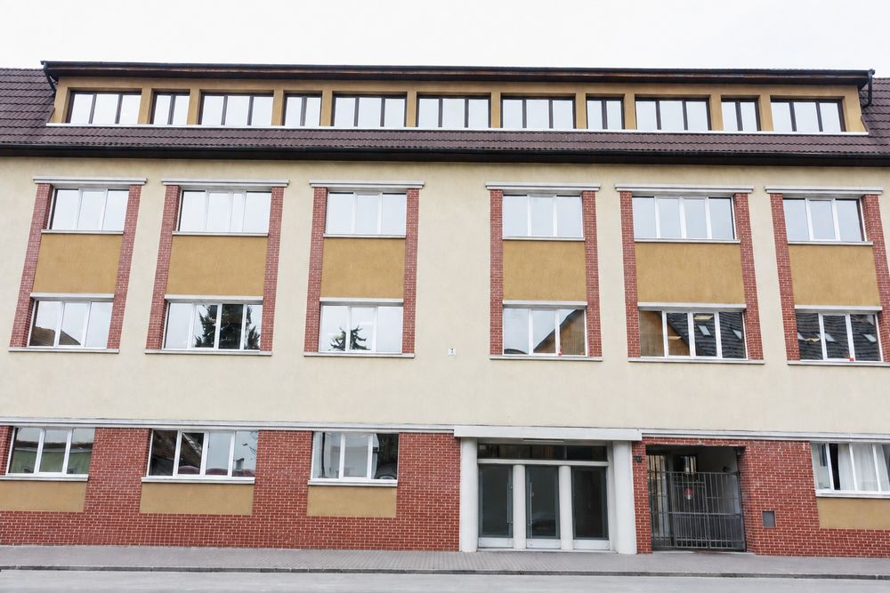 Cladire Office Premium