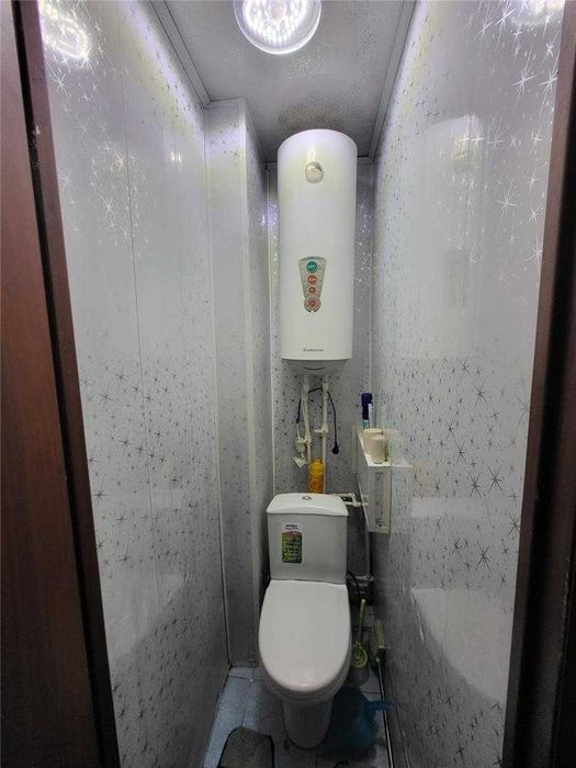 Продам 2 комнатную Абая 5 микрорайон