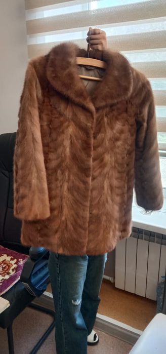Срочно продаю шубы