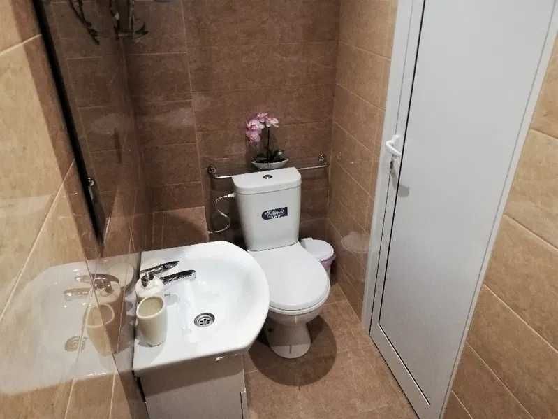 Дава се под наем Едностаен апартамент в София, Студентски град - 45 кв.м за 335 € - Снимка #2