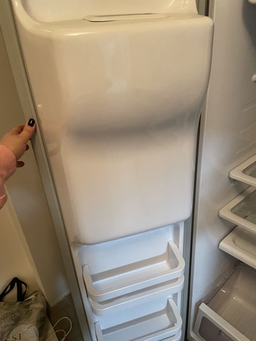 Холодильник Samsung, полностью рабочий!