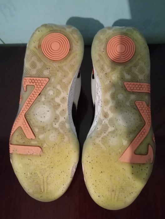 Nike pg6 fluoro Nr 43