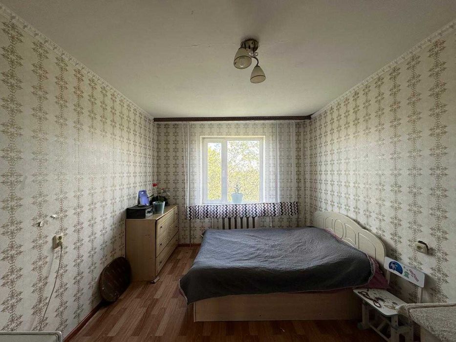 -Продам 3 комн УП на 6 мкр. Лифт! Теплая!