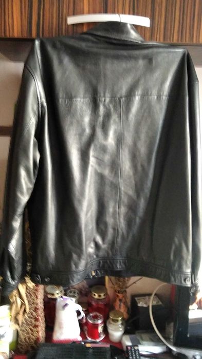 Vând geaca piele polo nouă fără eticheta