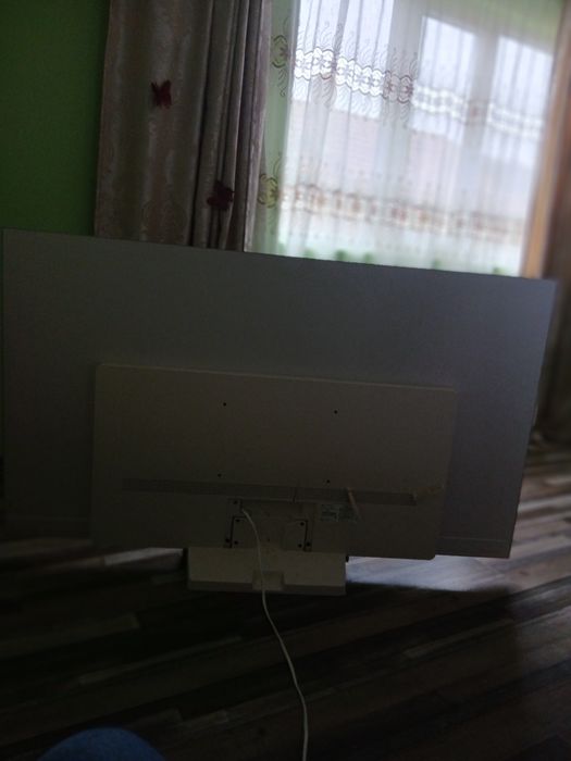 Buna ziua vand o plasma LG OLED