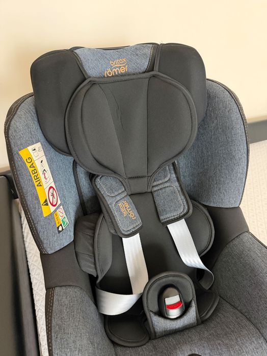 Scaun auto ISOFIX i-Size Britax Romer DUALFIXrotativ, cu reductor