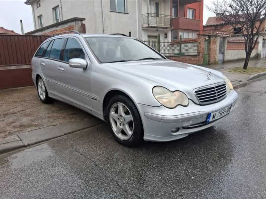 Мерцедес C240 2.6 Бензин 2003 г