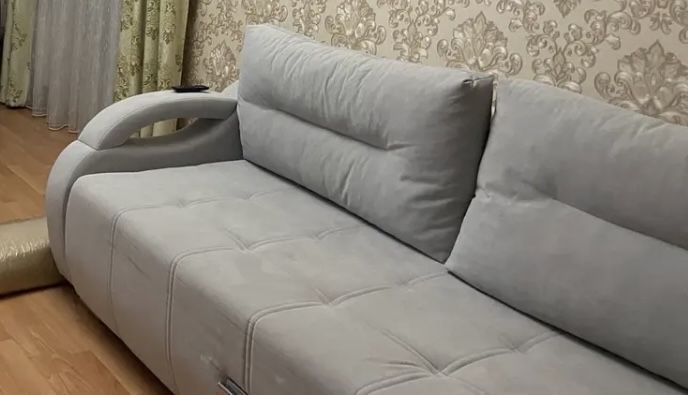 Раздважной диван