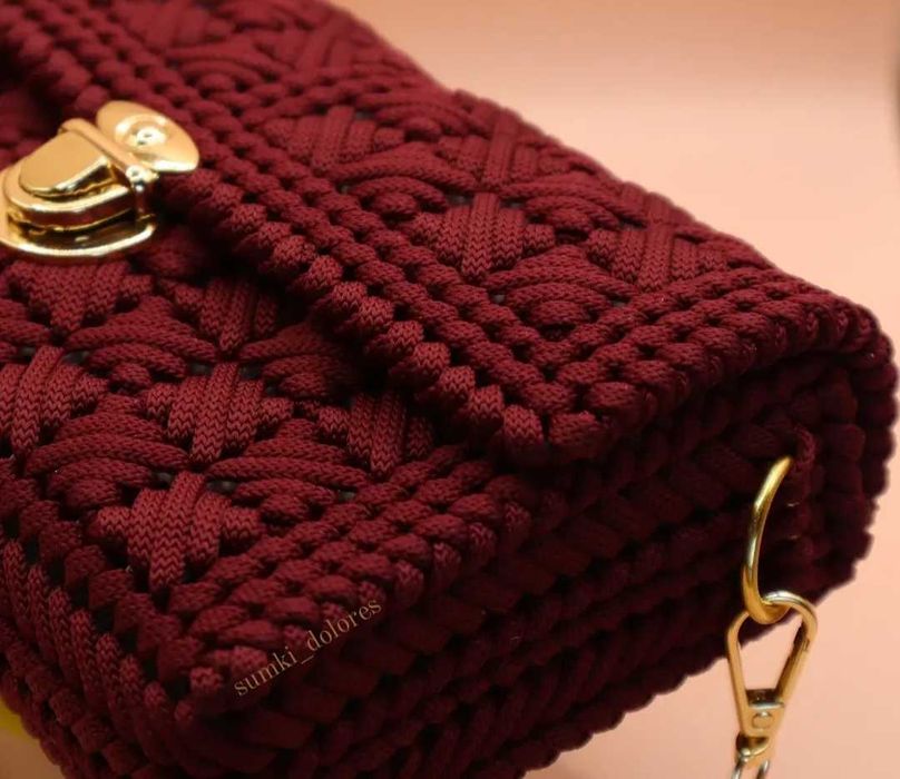 Сумочка на цепочке