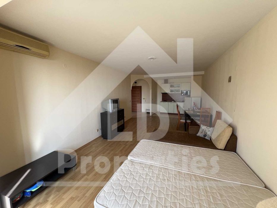 Продава се Двустаен апартамент в к.к. Златни пясъци - 92 кв.м за 945 €/кв.м - Снимка #1