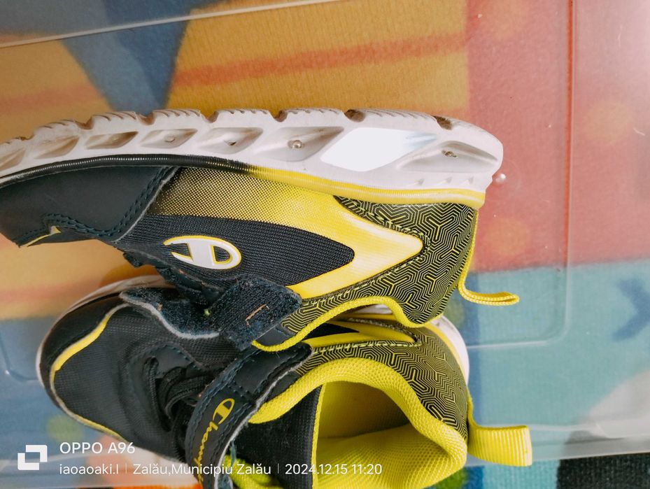 Pantofi sport mărimea 25