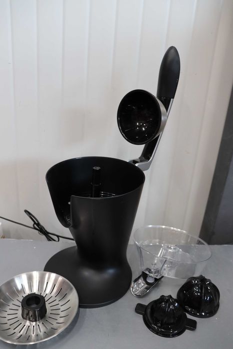 Сокоизстисквачка за цитруси Princess, безшумен мотор, 300W