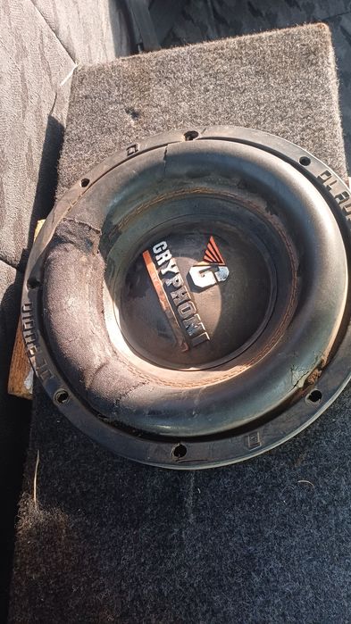 Продам саб. Усилитель 4канала алпайн.