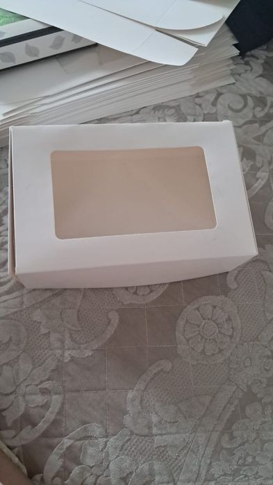 Продам подарочный коробка