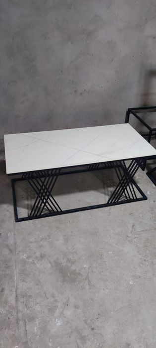 Журнальный столик в стиле лофт