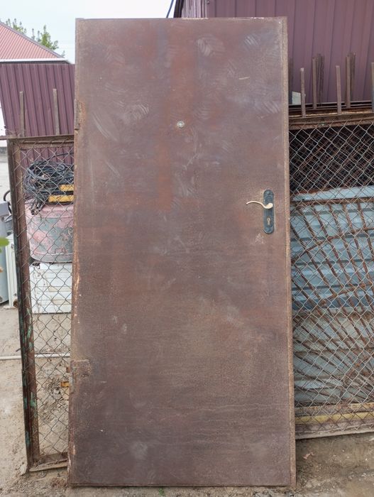 Темір есік сатылады