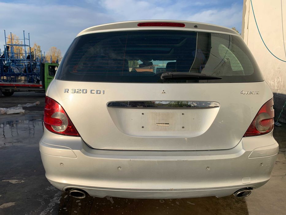 Dezmebrez Mercedes R320CDI /BARA/FARURI/CAPOTA/aripa/oglinda/stop