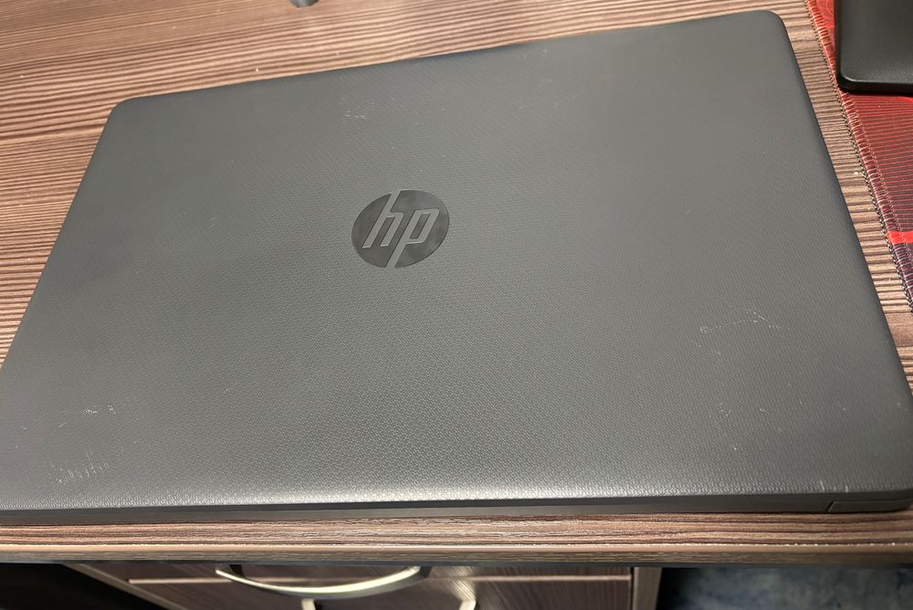 Ноутбук HP 255 G8