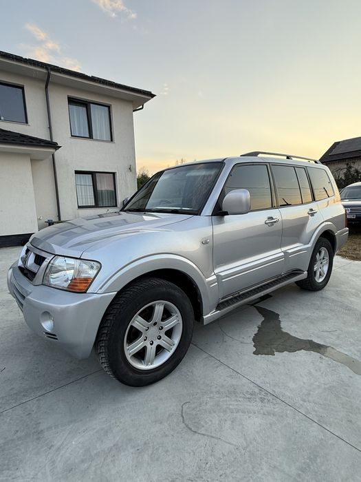 Mitsubishi Pajero 3.2 DI-D LWB | 2007 | 7 Locuri | UK | 4x4