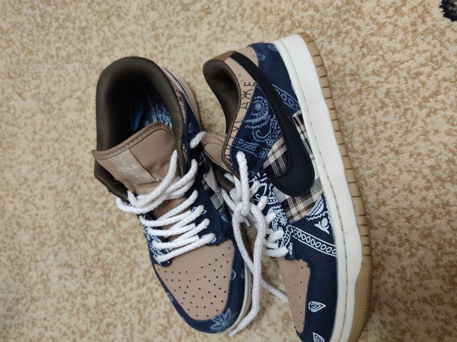 Кроссовки "Nike"