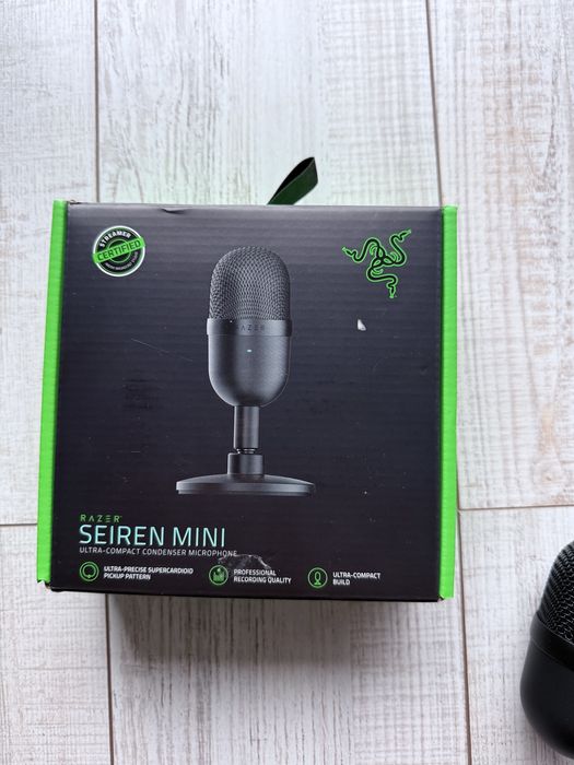 Razer клавиатура , мишка и микрофон