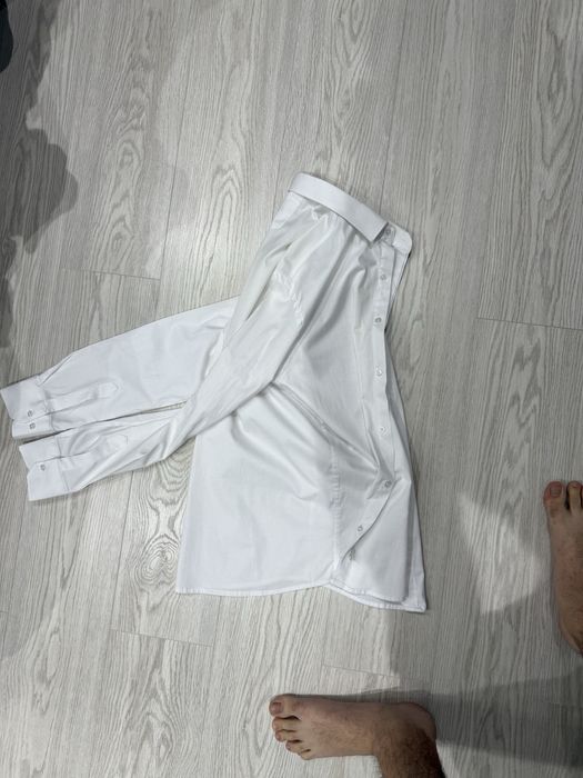 Camasa alba perfecfa pentru costum