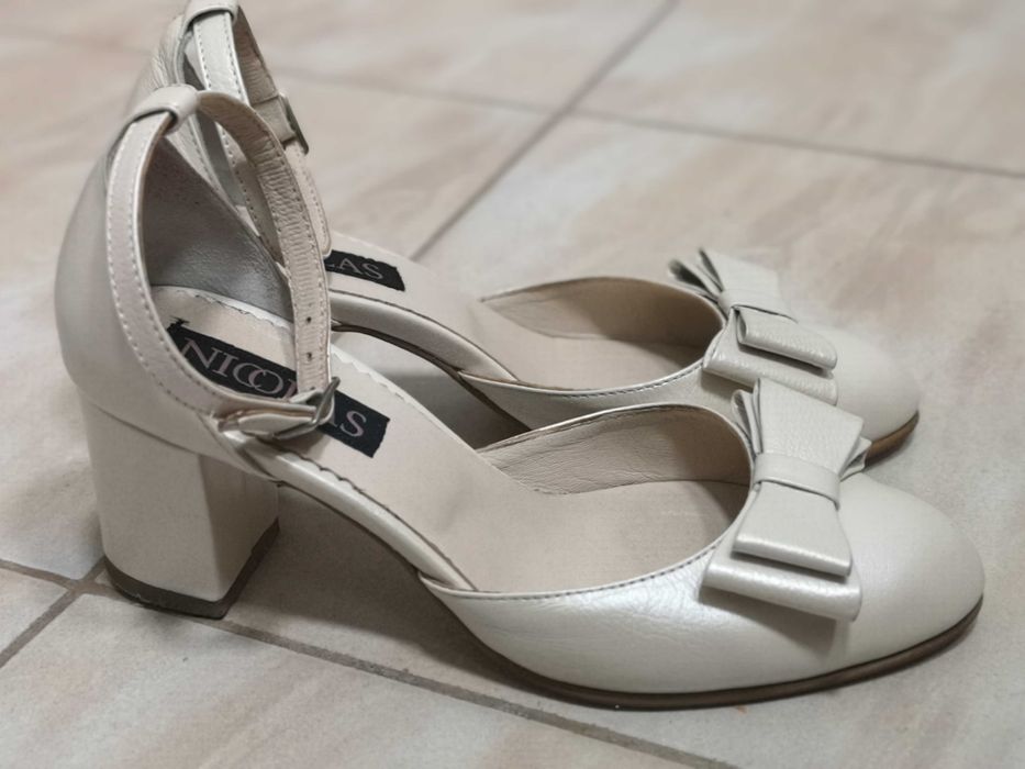 Pantofi de mireasă din piele naturală făcuți pe comandă