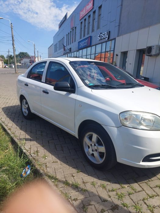 Vănd Aveo Chevrollet
