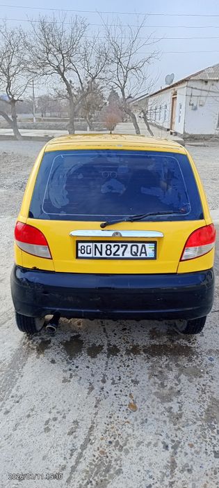 Matiz aftomobili sotiladi