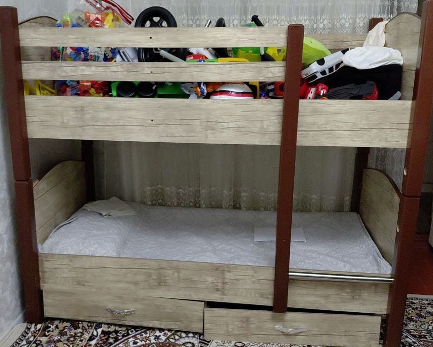 2 этажный кровать
