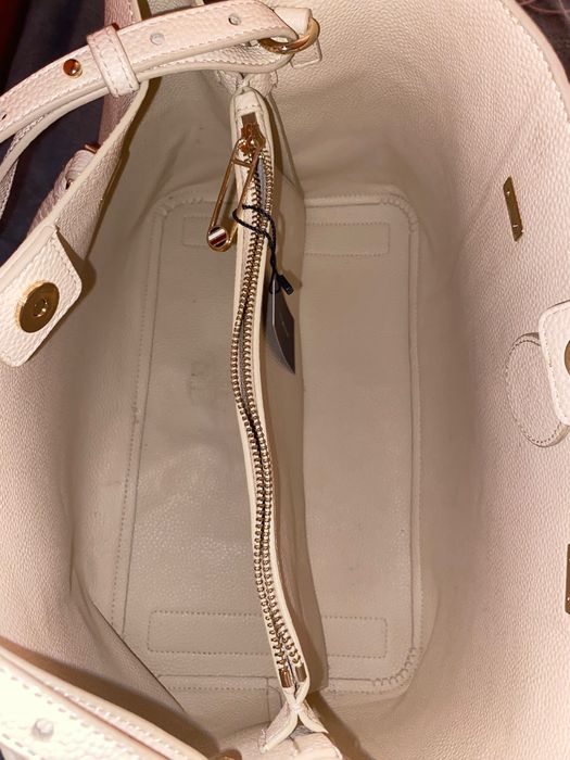 Голяма дамска чанта Tommy Hilfiger TH Emblem Satchel