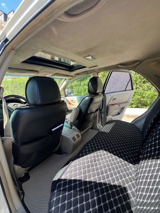 Срочно  кроссовер Lexsus RX 300