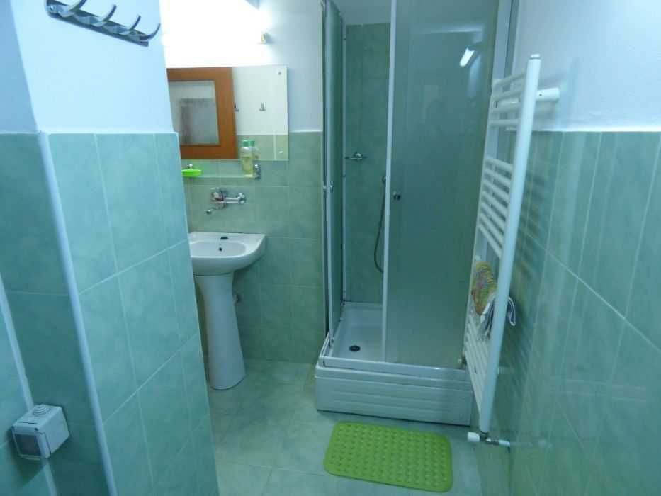 De inchirat apartament 3 camere zona Bucium