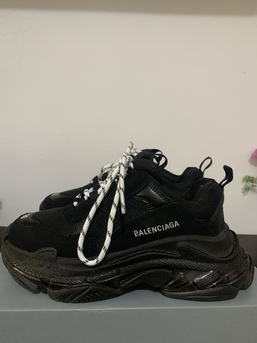 Triple S Dama 39