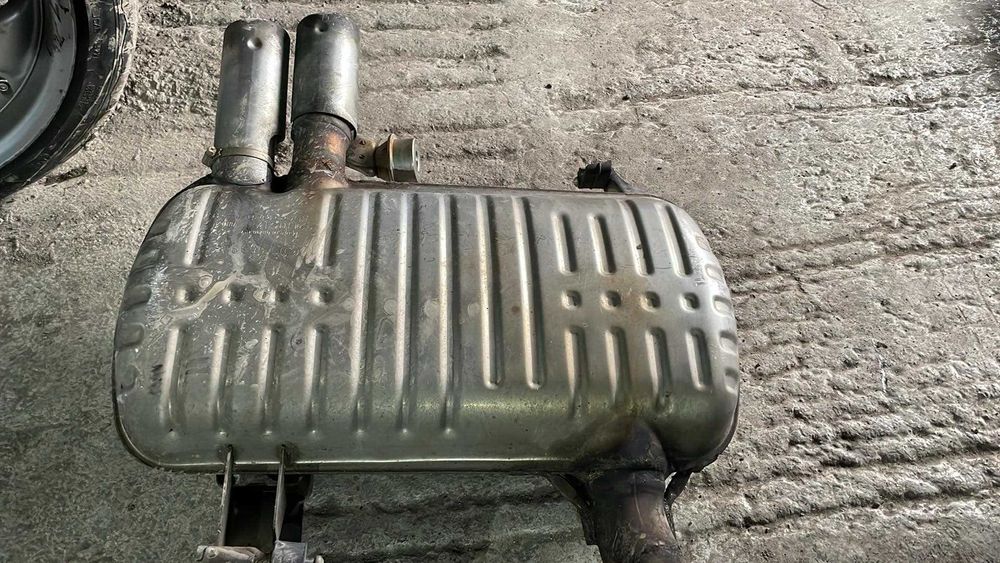 Задно гърне Е90/Е91/Е92 330i