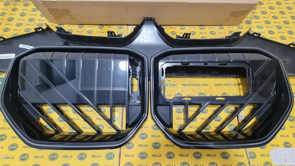 Grila masca radiator lumina glow ornament bamdou bara M  BMW X3 G45