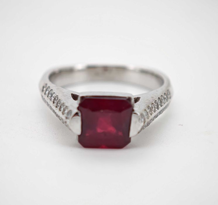 Inel aur 14k cu diamante si rubin 2.31ct