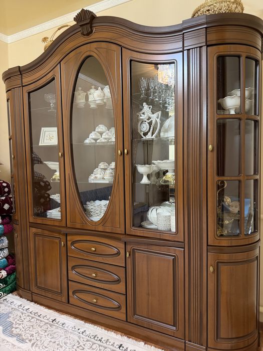 Горка стенка для гостиной 100 тыс