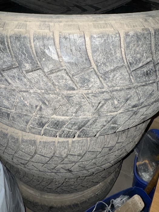 Продам шины мишлен 4шт бу