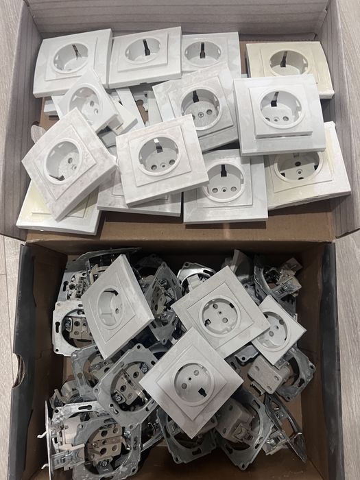 Розетки продам дешево