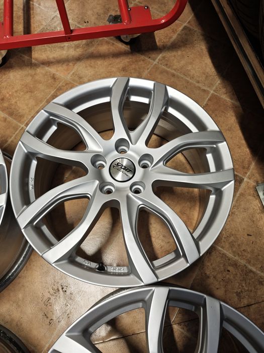 18"ки джанти  5x114.3/67.1 оригинални от Kia