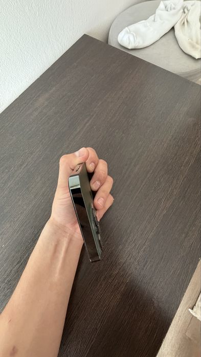 Продам айфон 13 про