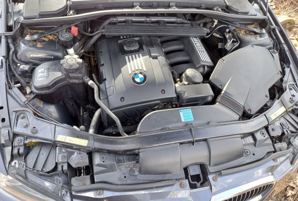 Продавам на части БМВ Е93 E92 Кабрио N53В30А 3.0 бензин/BMW Н53Б30А