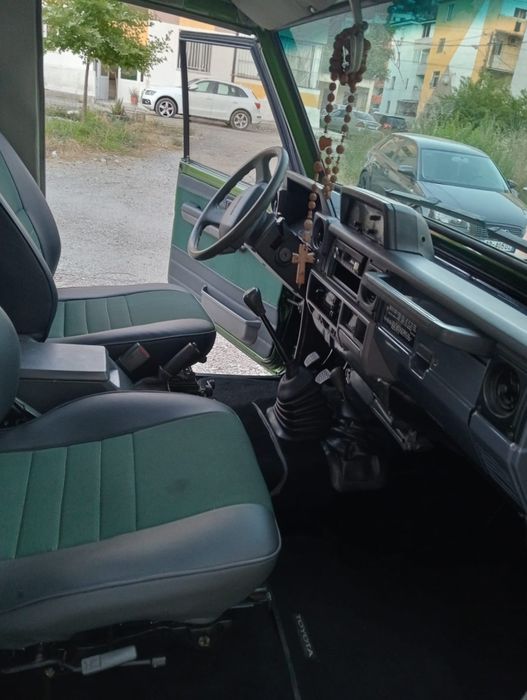 Am la vânzare toyota land cruiser lj73 diesel motore de 3000
