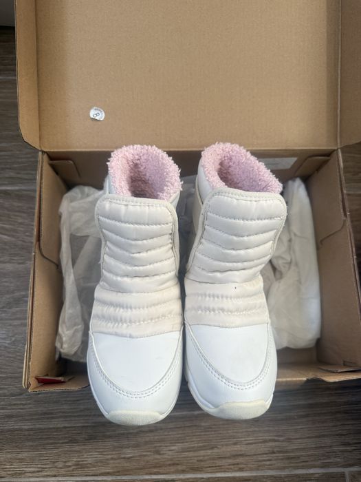 Боти, маратонки номер 27-29