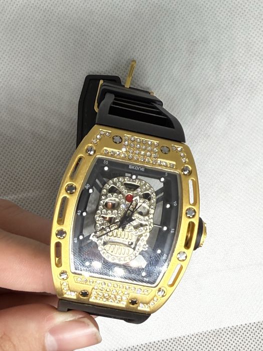 Магазин часов Exact Moment